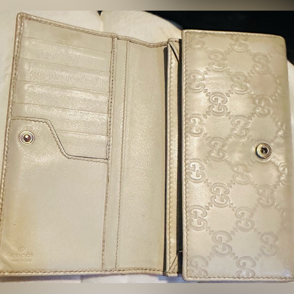 Gucci Cream Guccissima Embossed Leather Flap Continental Wallet GUC - Picture 4 of 9